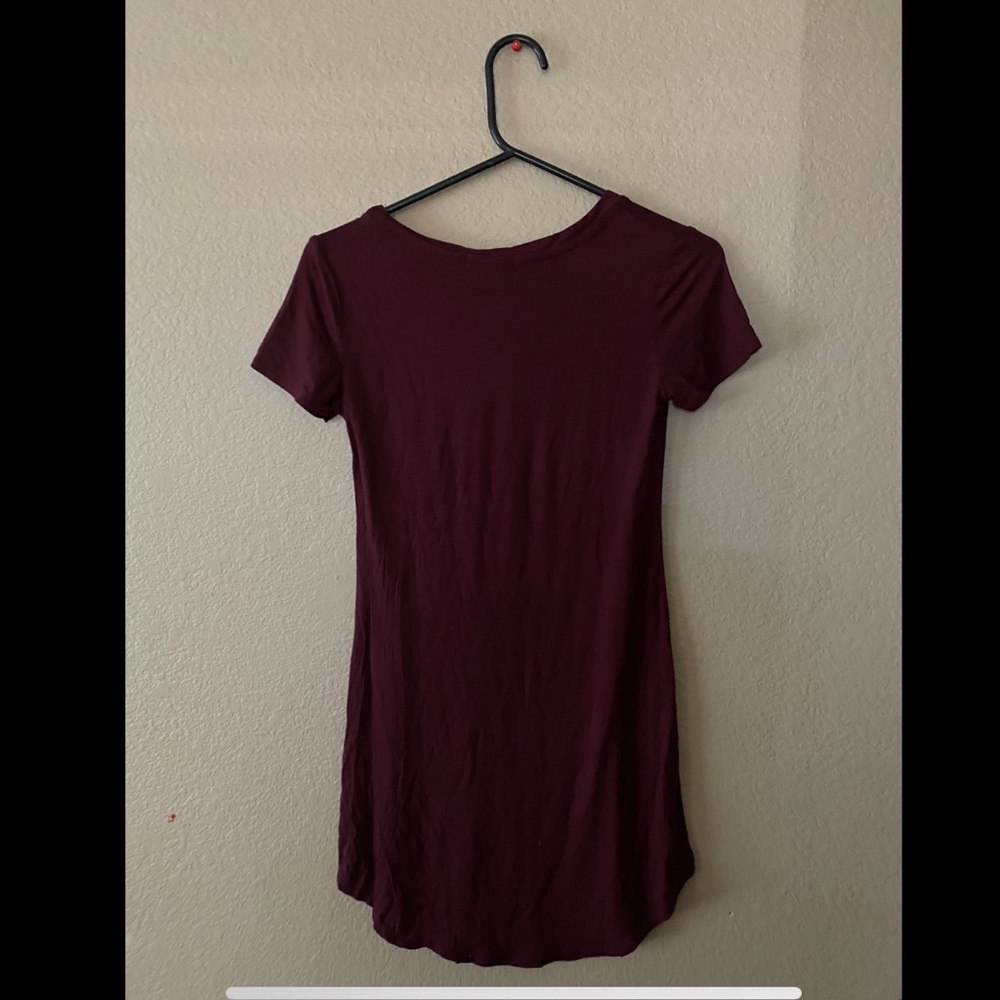 ** BRAND NEW ** Wine colored t-shirt dress - Picture 2 of 2